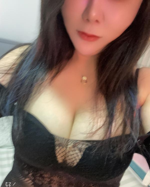 大奶御姐陆香