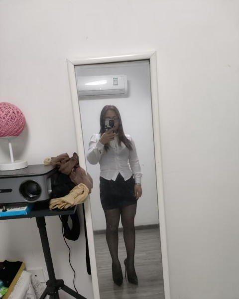 肥臀小姐姐