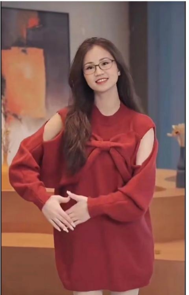 服务美女灿灿
