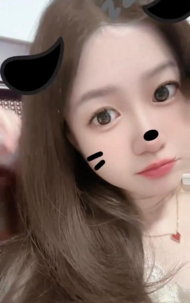 白嫩长腿少妇