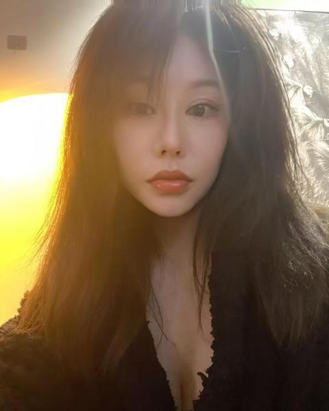 大胸球球