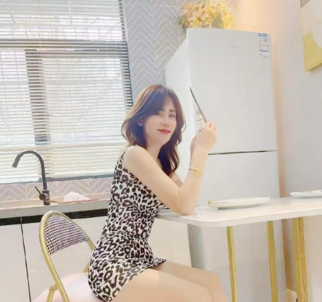 姑苏胸大屁股大