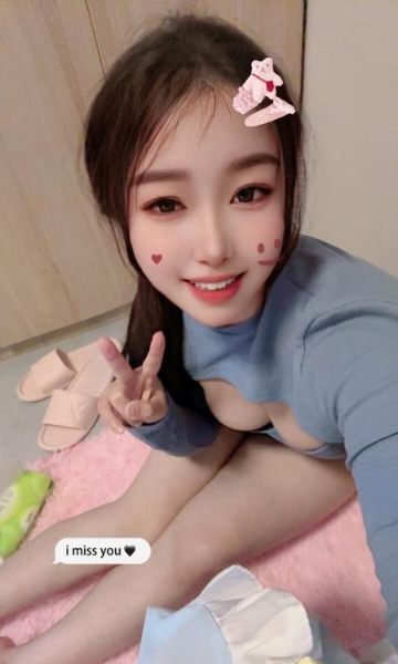 大奶骚妇