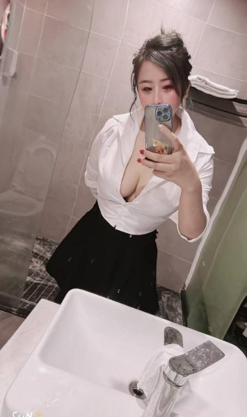 洪山大奶老师