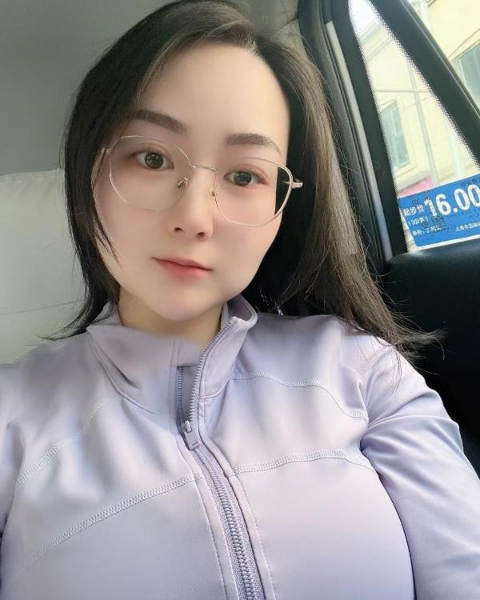 太仓巨乳兼职少妇