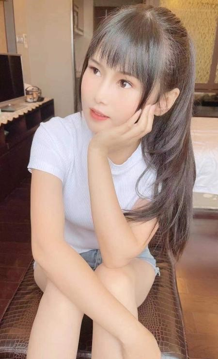 舌功一流晓妮
