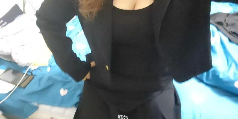 大胸坦克