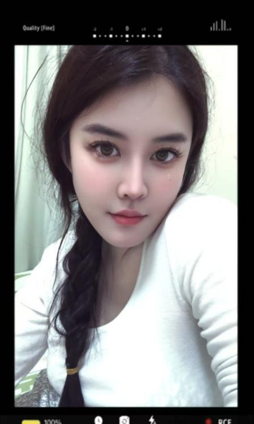 长腿佳佳