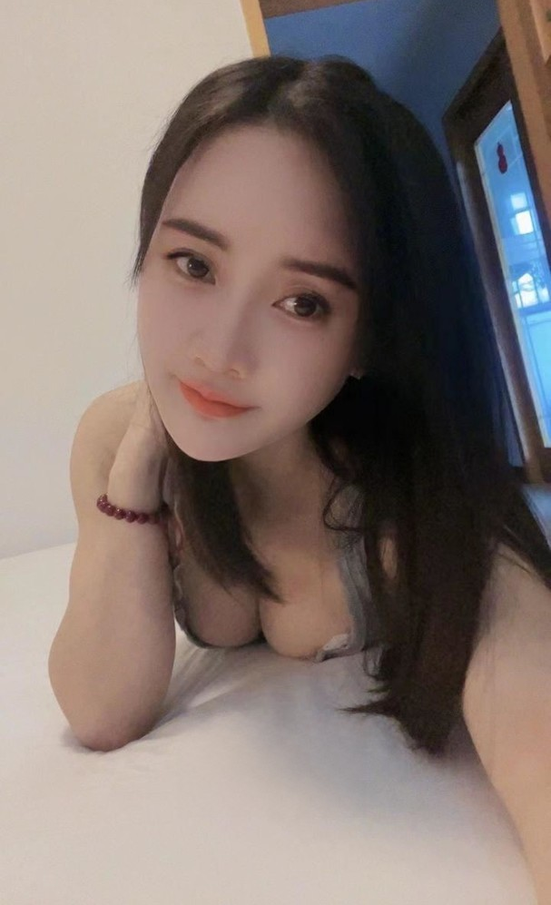 民洁路美乳少妇小龙女