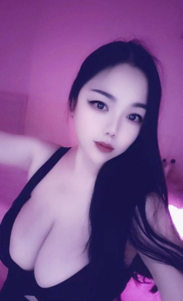 洪山奶茶小姐姐