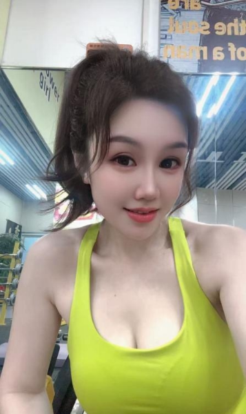包河瑜伽裤小姐姐