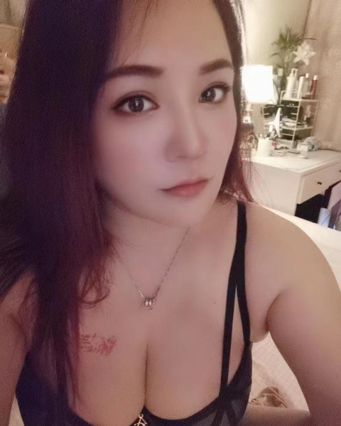玄武门E罩杯熟女