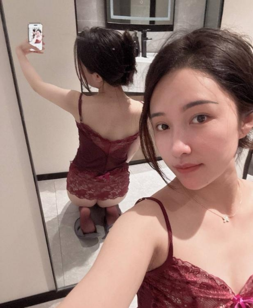 纯欲风大胸妹妹