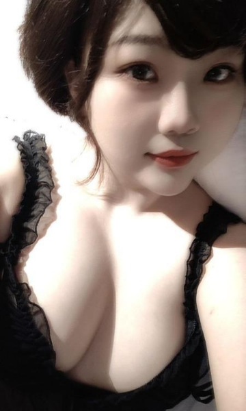 天河大胸玫瑰