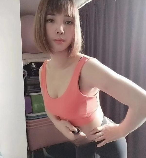 瑜伽妹绵绵