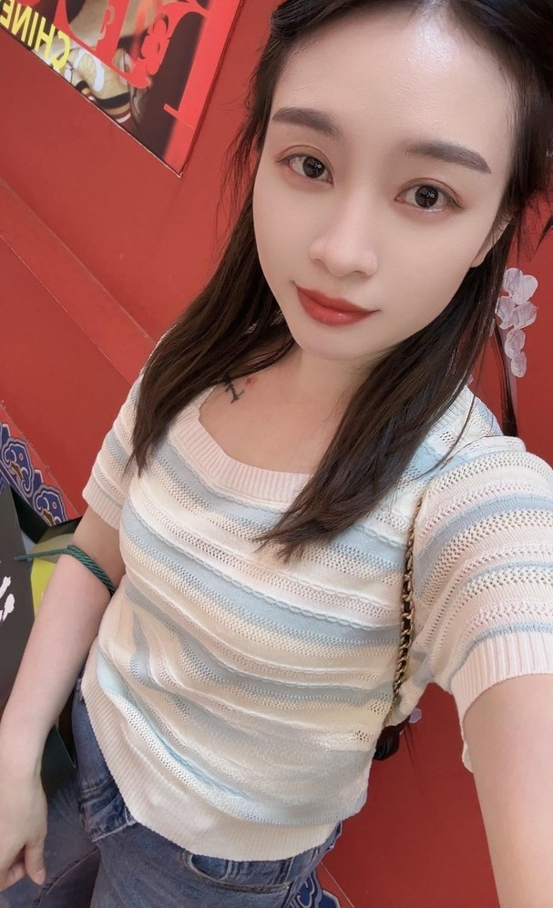 少女感少妇沐沐