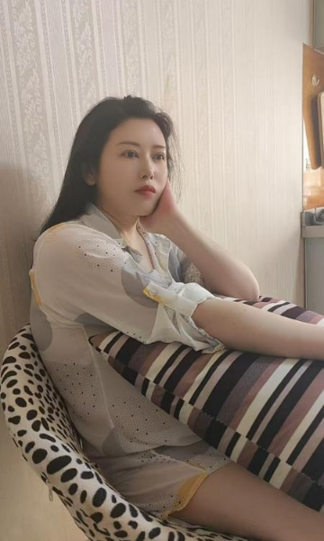 开福大奶少妇