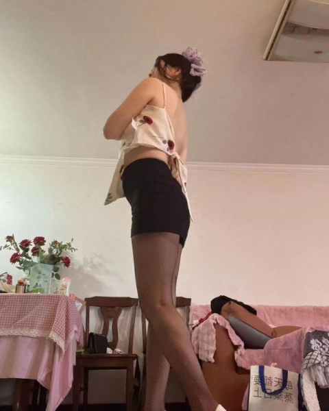 中项梦梦