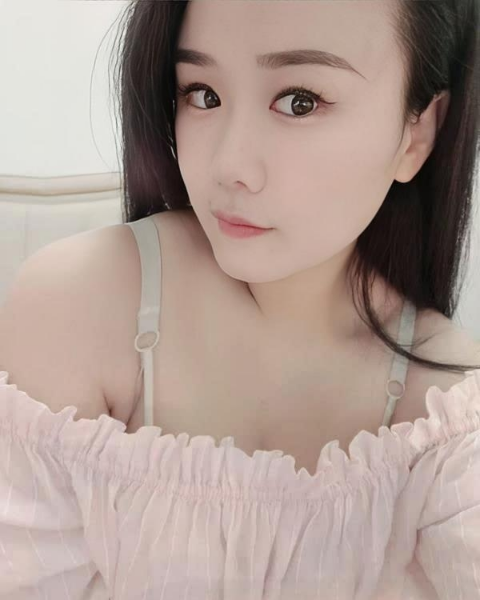中良翘臀少妇