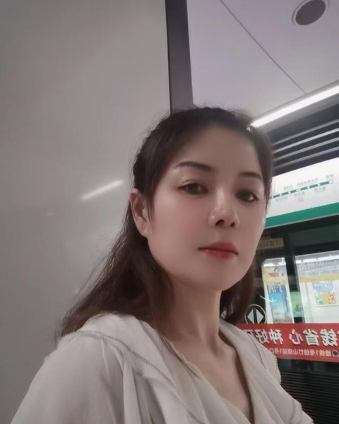 夫子庙少妇