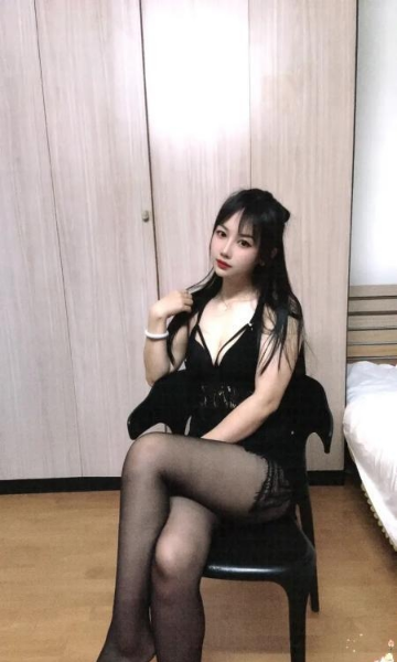 大奶美女服务好