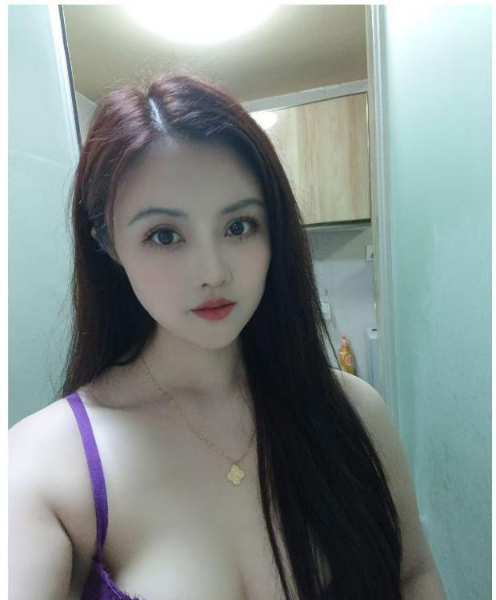宝安性感李一桐