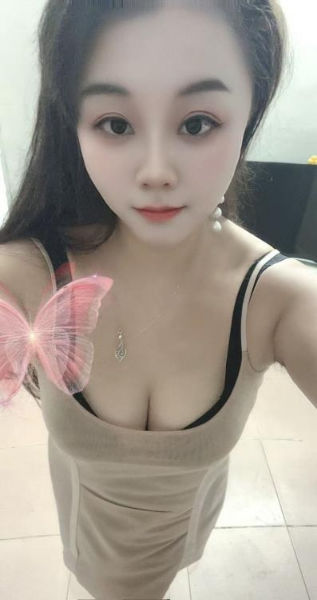 白云风韵骚妇
