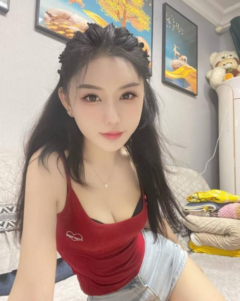 大长腿青青子衿