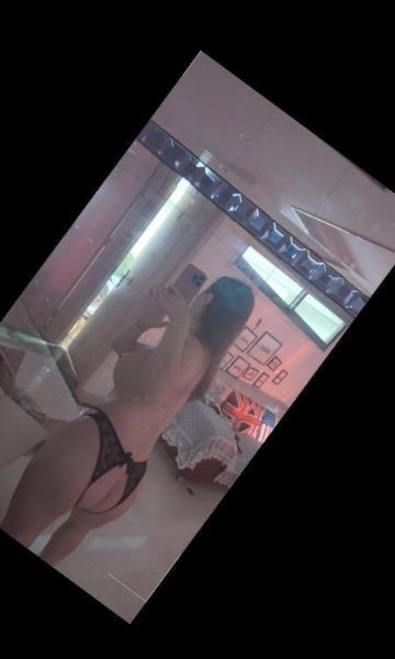 天然大奶御姐