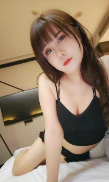 白云静静