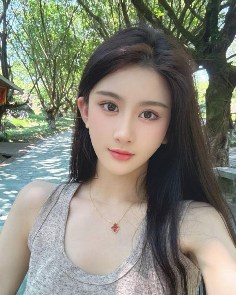 静安瑜伽老师CC