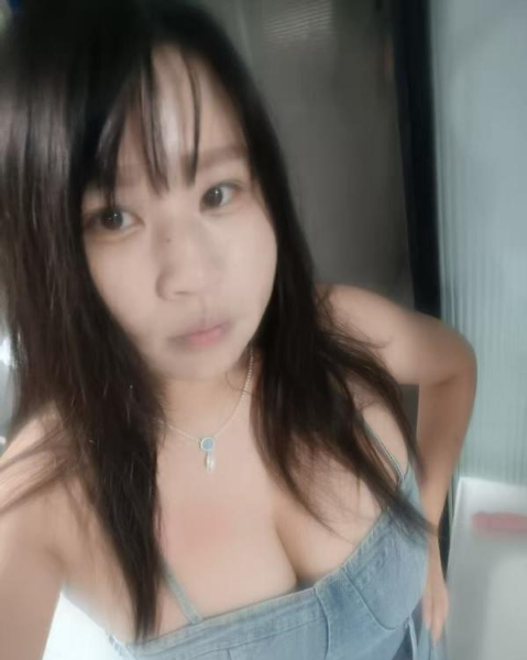 常府街大奶细腿