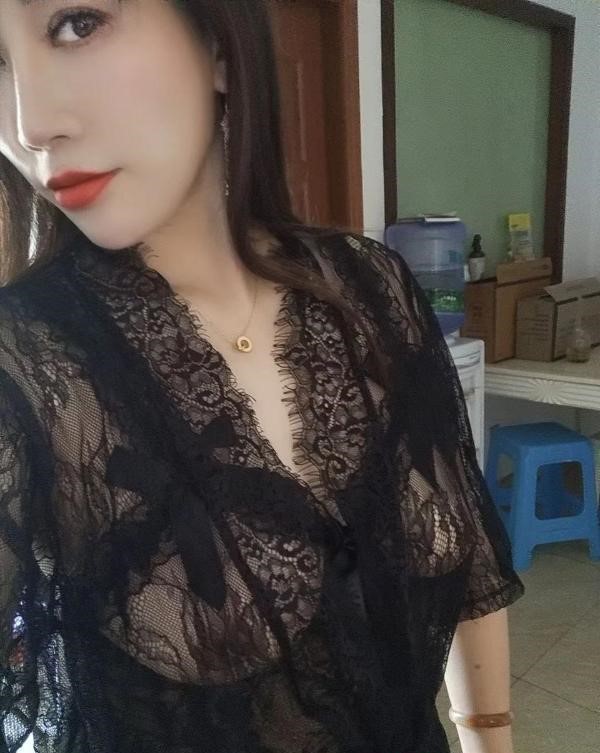 风韵少妇