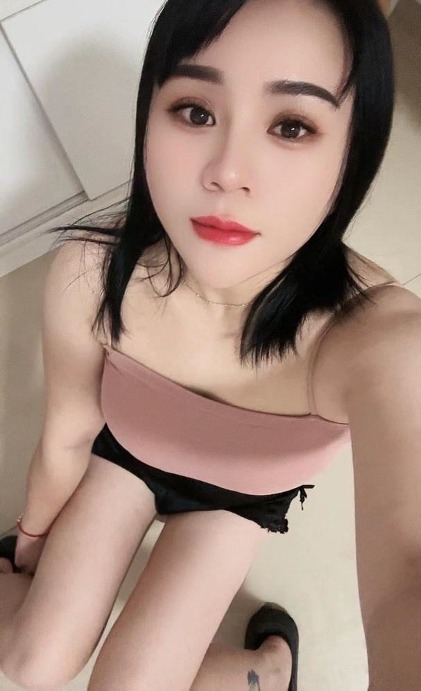 白云新人美女