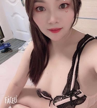 丰满迷人艳妇