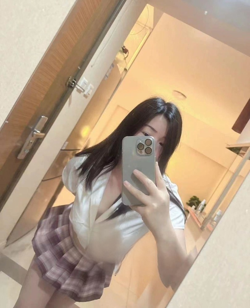 天然大奶情趣老师
