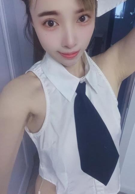 体验嫩逼玲珑
