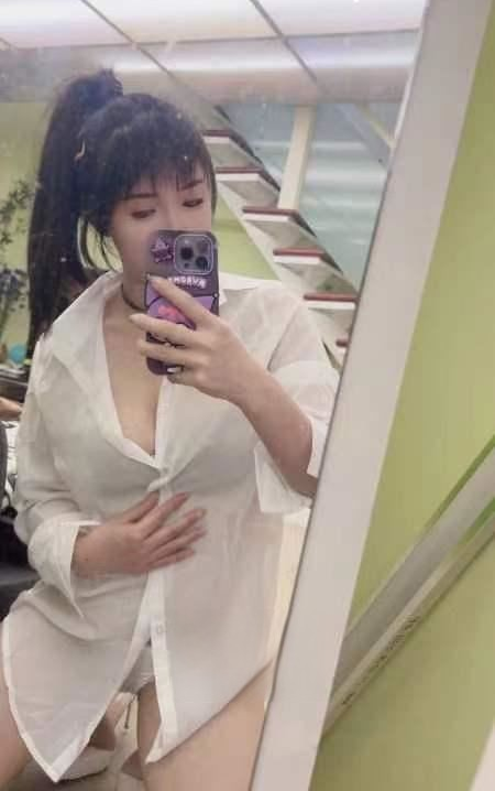 南山娜娜小姐姐