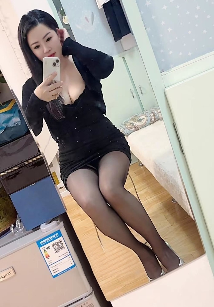 瑞金路李多多大肥臀