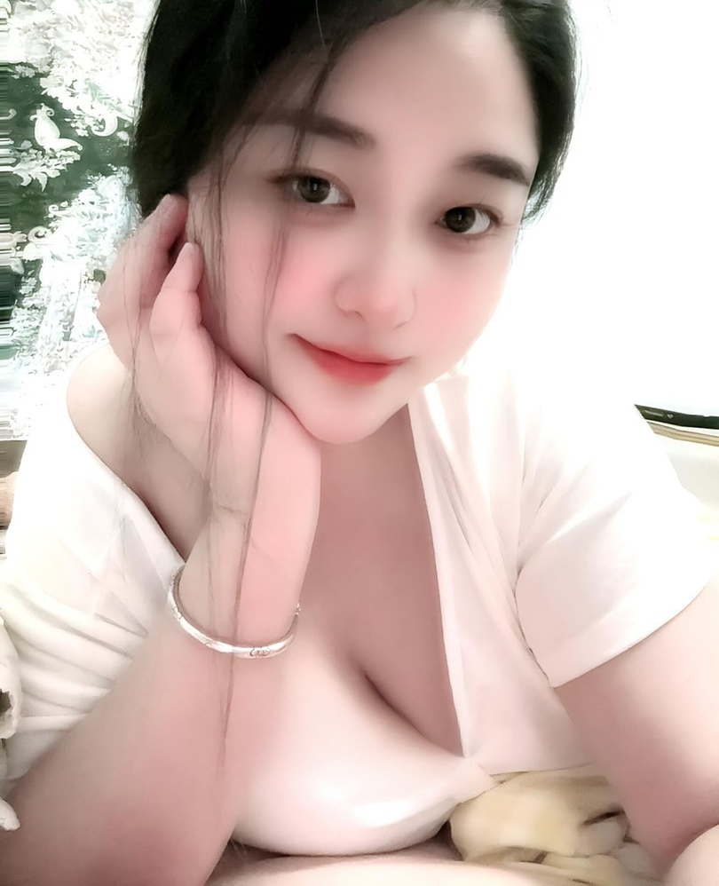 河东微胖大胸泻火喷射姐姐