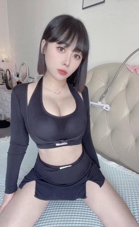大奶风骚艾琳