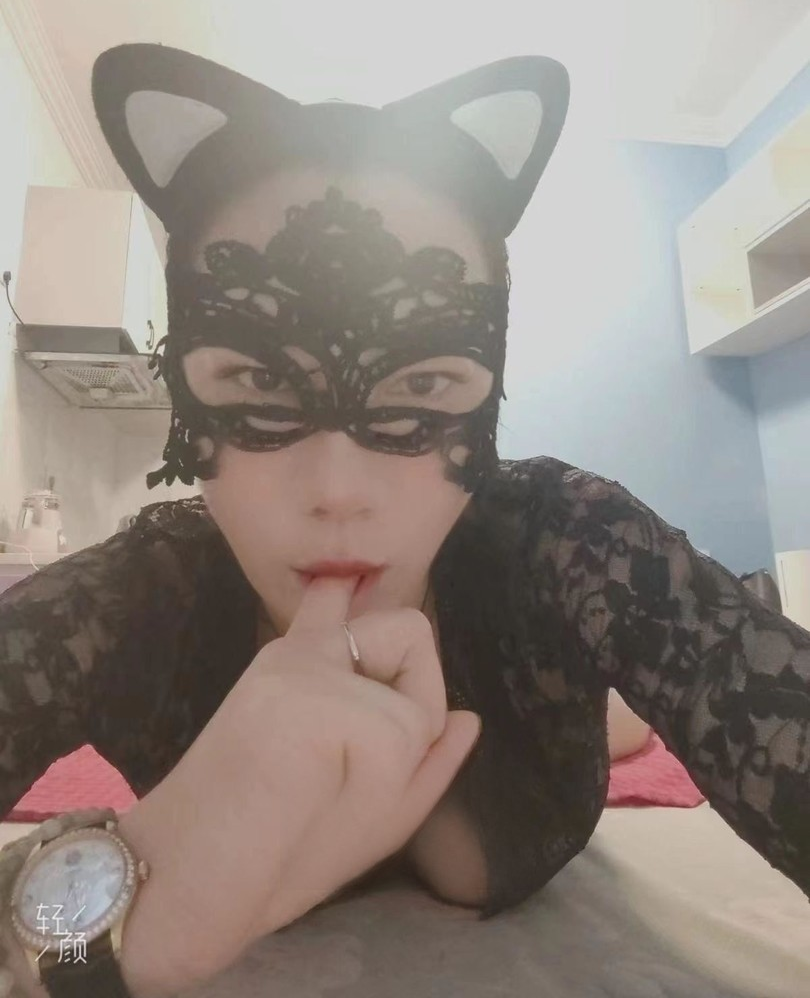 全能一线天少妇