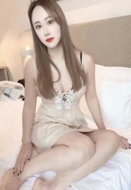 服务系小少妇灵灵