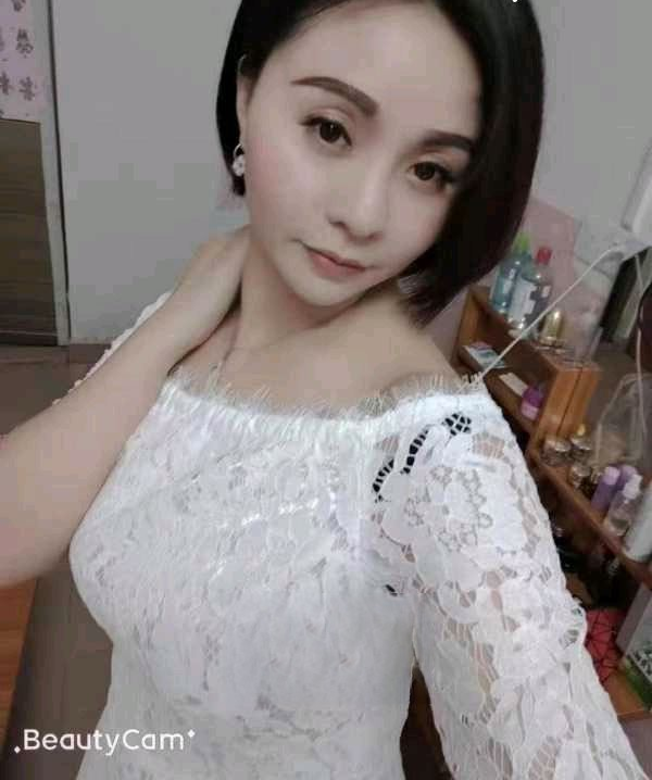 望京一大胸少妇，柒姐