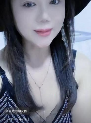 大胸月儿性感妖妇