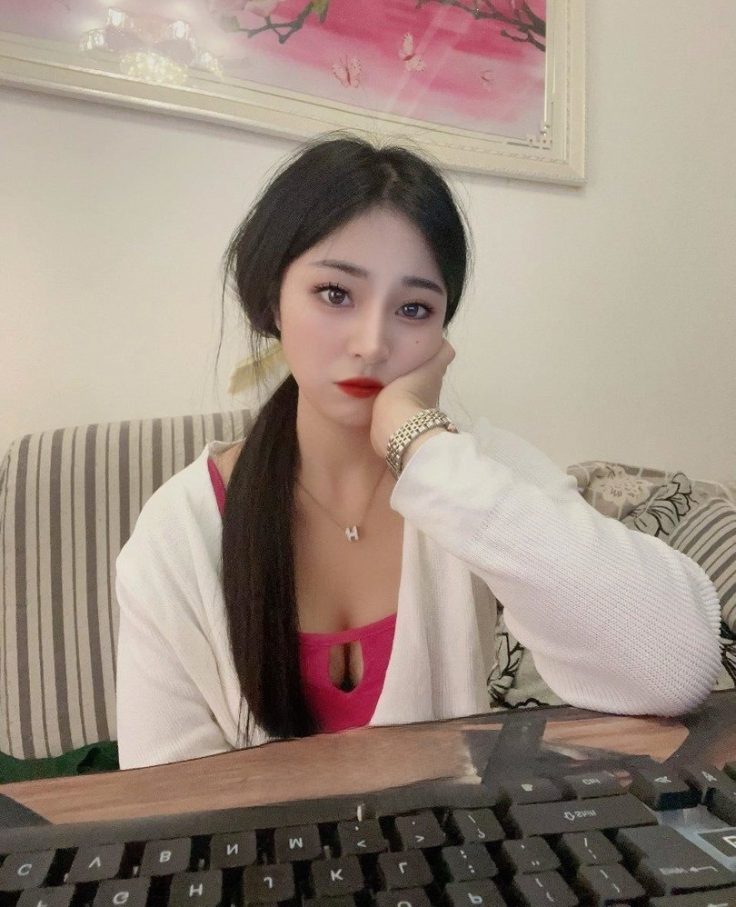 天河区华师站美娘子