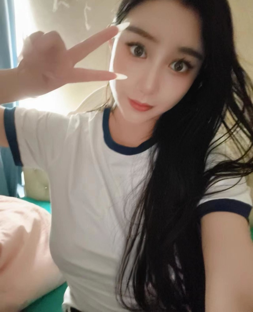 南开奥城大胸妹妹