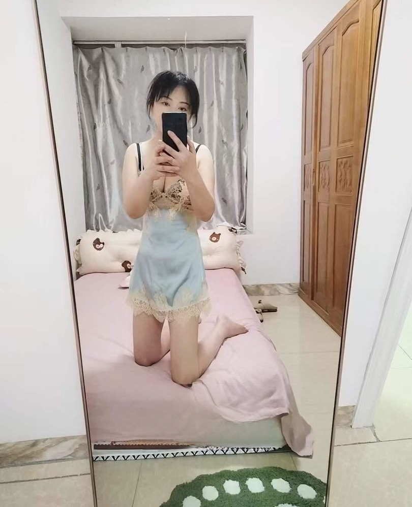 成渝立交附近小姐姐