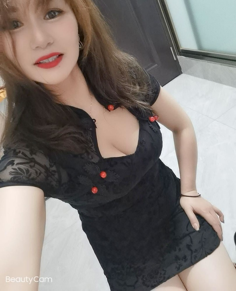 肥臀巨乳兔兔老师