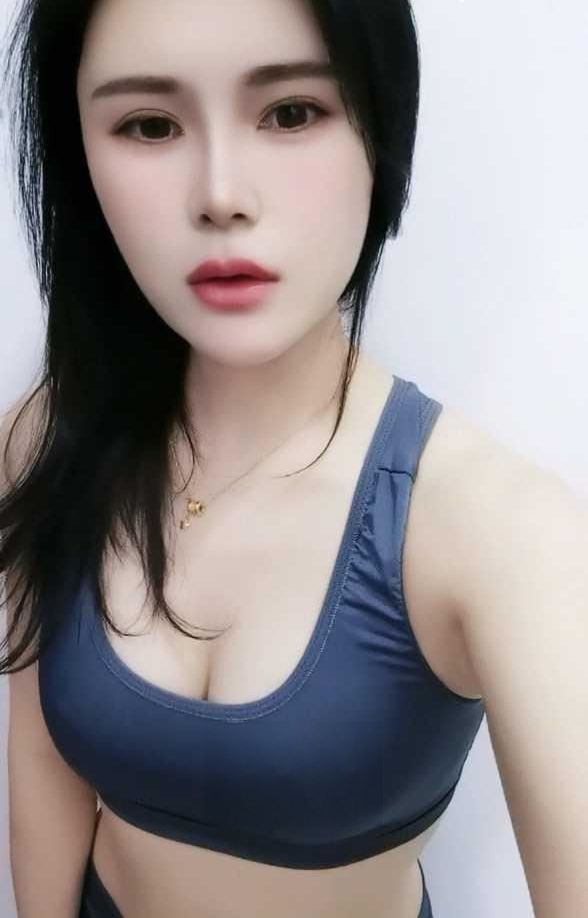 覃加加大奶风骚少妇